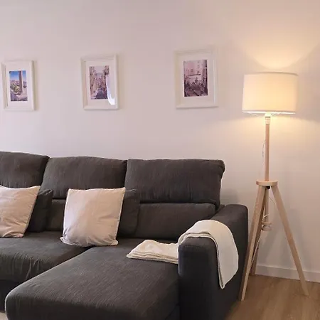 Apolonia River View Apartment