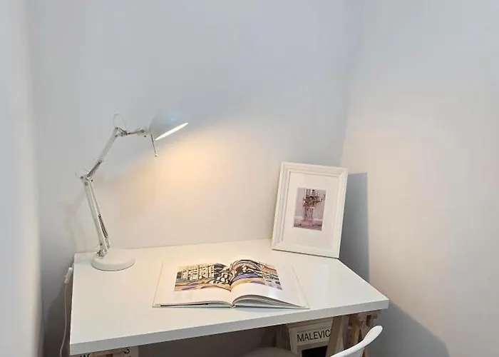 Apolonia River View Апартаменты *